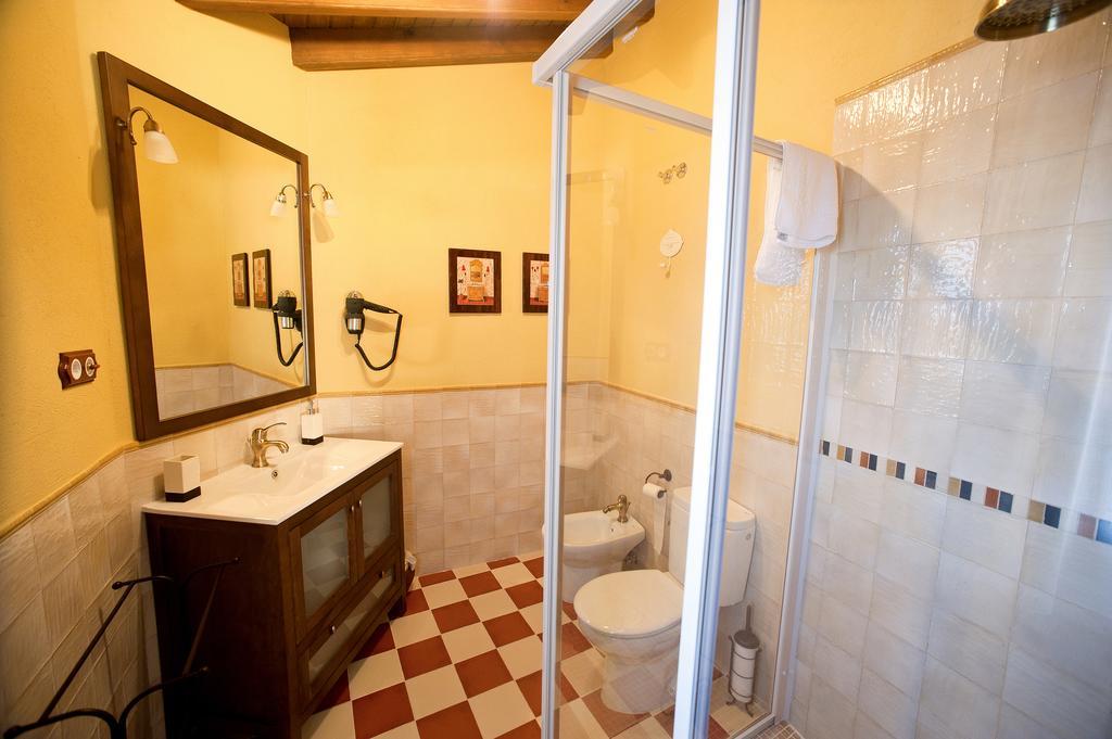 Casa de Campo Rural Arbequina, Piscina Climatizada Termal Balneario El Salugral A 12 Kilómetros, 5 Euros Por Persona Casas del Monte
